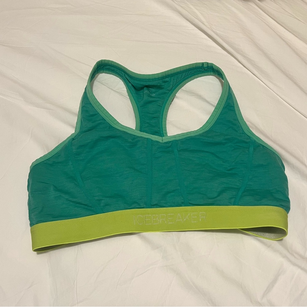 Icebreaker Green Sports Bra Racerback Design